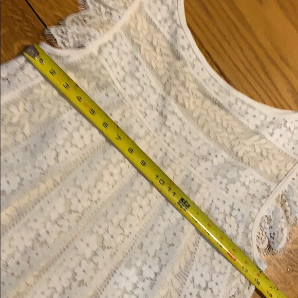 Max Studio Small Lace Top - Picture 10 of 11